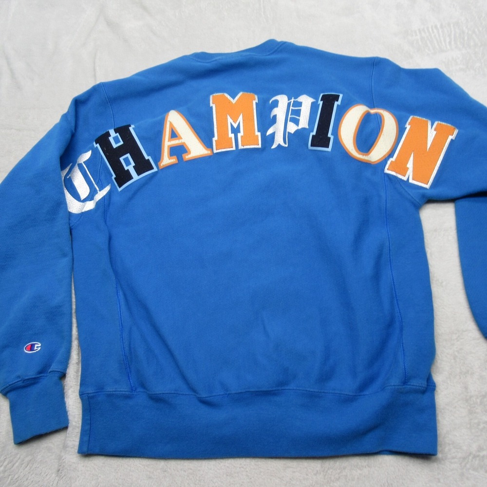 Champion Reverse Weave Sweatshirt Men Medium Blue Crewneck Fleece Pullover RARE